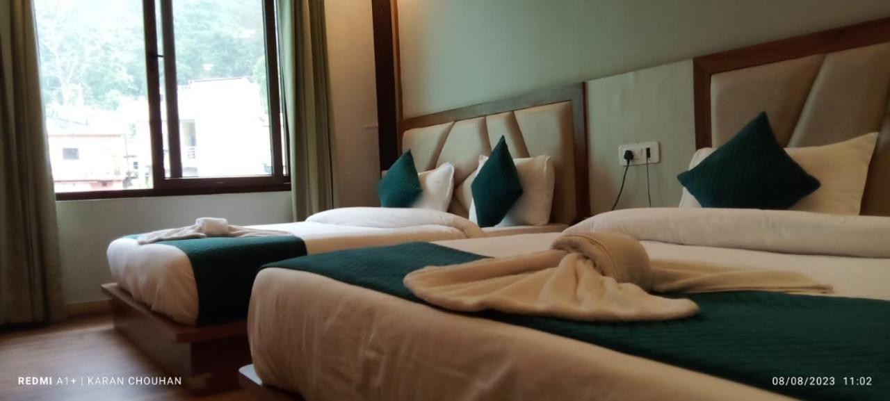 Hotel & Hostel Vimal Ganga Ришикеш Экстерьер фото