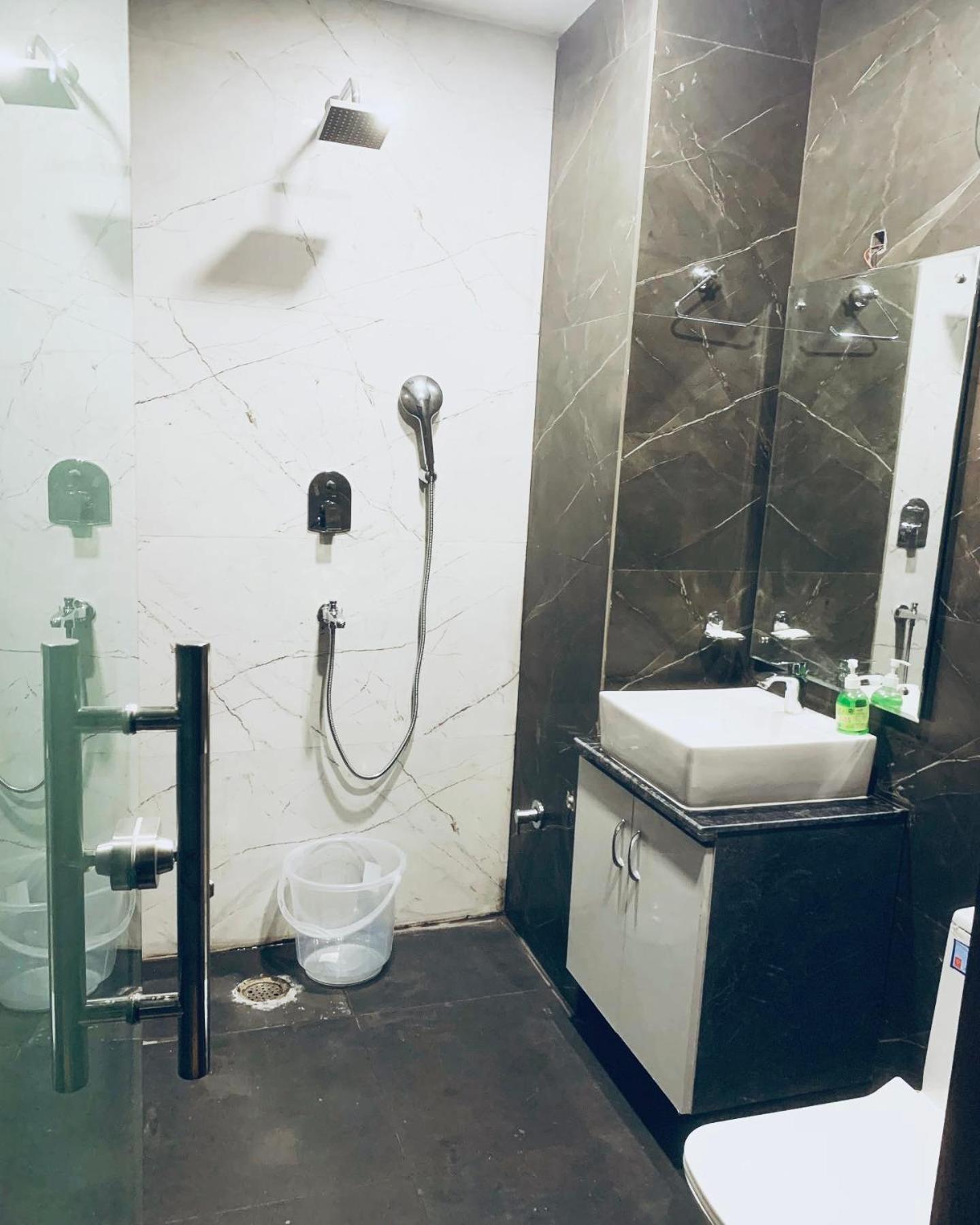 Hotel & Hostel Vimal Ganga Ришикеш Экстерьер фото