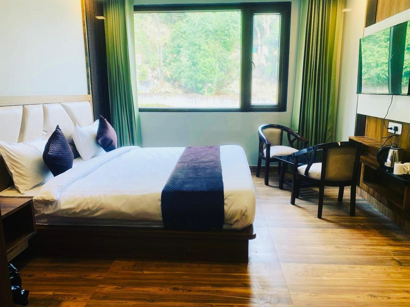 Hotel & Hostel Vimal Ganga Ришикеш Экстерьер фото